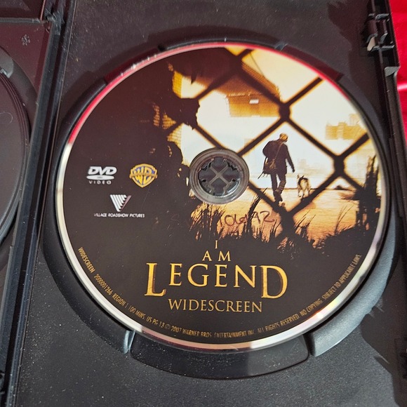 I Am Legend Will Smith Two-Disc Special Edition DVD Movie Film - Picture 4 of 5